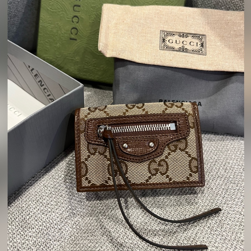 New Gucci Balenciaga Beige and Brown GG Monogram Wallet
